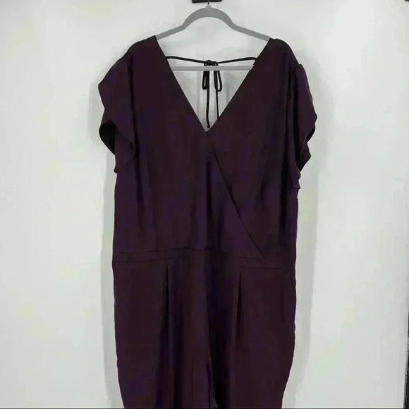 Loft Plus‎ Size Purple Petal Flutter Sleeve Tie Back Jumpsuit Size 24 NWT - Picture 6 of 14